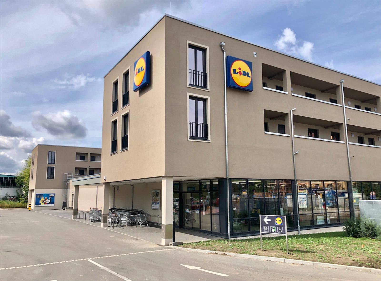 Nahversorger mit Wohnungsbau